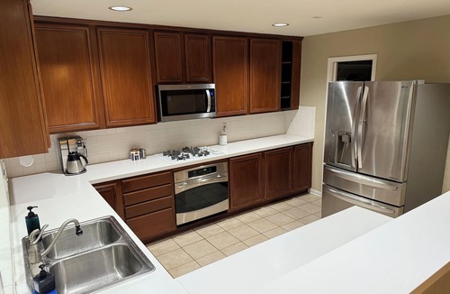 Alden Bridge House | Spacious 5-bedroom house with AC in marvelous Spring with pool and spa