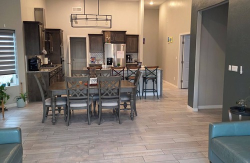 Santa Teresa House | Spacious 5-bedroom house in peaceful Santa Teresa with AC