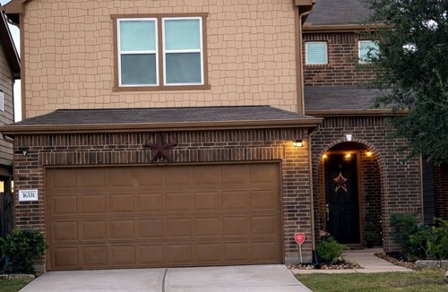Barker House | Spacious 5BR Retreat Sleeps 13 Premium Bedding Near NRG & Events