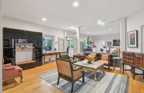 SeaTac House | Spacious 6BR Near Airport & Angle Lake | ADA-Friendly, Pet-Friendly Stay