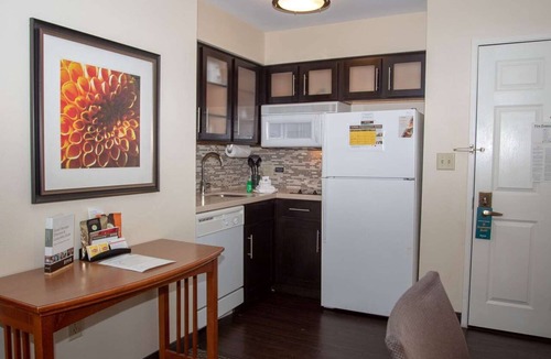 Vance Jackson Hotel | Spacious Accommodation Near San Antonio International Airport | Free Breakfast
