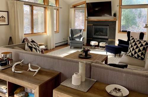 Eagle-Vail Condo | Spacious, Bright Penthouse Condo Mins to Vail & BC-great for families & couples