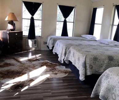 Dennis House | Spacious Cottage Rental for Group Getaway on Ranch near Dallas, Texas