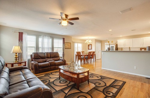 Aurora House | Spacious Family Home at Buckley SFB w/Patio!