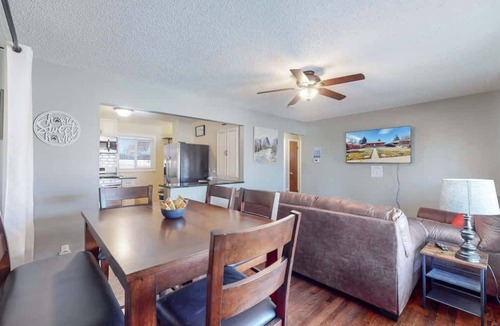 Twin Lakes House | Spacious Family Home, King Beds Large Yard and Fun