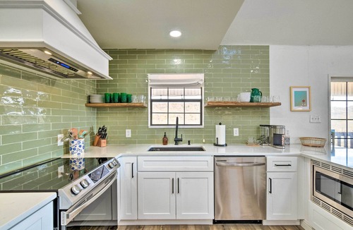 Gordon House | Spacious Family Home on the Water + Boat Dock