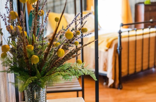 Squaw House | Spacious Farmhouse beautifully decorated waiting for laughs and memories