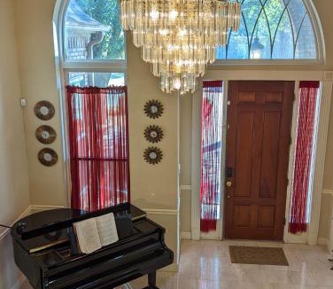 Memorial Northwest Villa | Spacious FIFA Houston Home with Pool Sleeps 13
