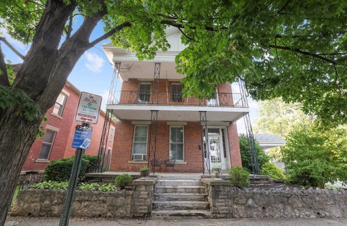 Italian Village House | Spacious Historic Manor in Short North - Perfect for Large Groups!