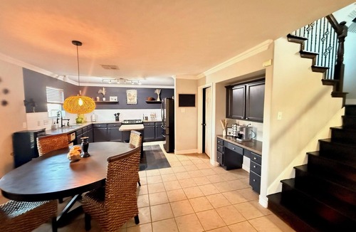 Houston House | Spacious Home Near The Woodlands & Airport! Perfect For Work, Fun, Relaxation.