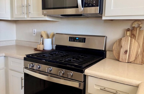 Biggs Field House | Spacious home on a cul-de-sac in East El Paso. Located near Loop #375.