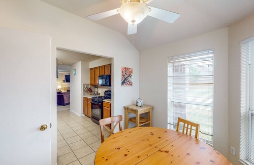 College Park House | Spacious Home on Corner Lot with Gas Fireplace & Big Fenced Yard