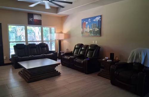 Beaumont House | Spacious Home with Beautiful Newly Constructed Heated Pool.