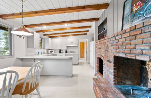 Kalispell House | Spacious Home With Hiking Nearby & Mountain Views