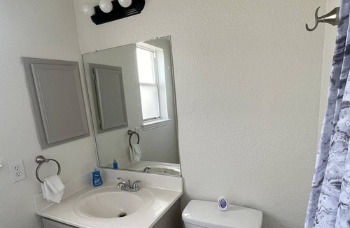 Northeast El Paso House | Spacious House 3bedrooms Near Fort Bliss, Back Yard