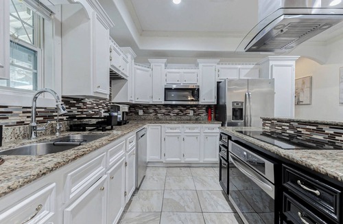 Houston House | Spacious Houston Retreat, 17 Mins to Downtown, Perfect for Groups & Celebrations