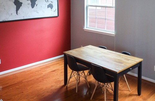 Shady Acres House | Spacious Houston Townhome 3bd/3.5ba
