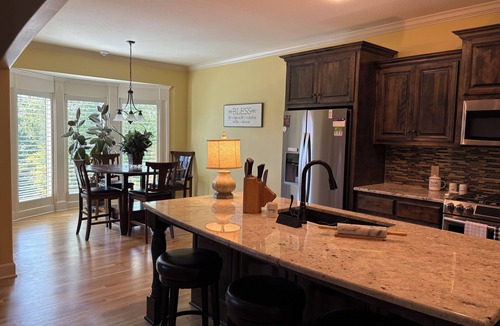 Kansas City House | Spacious KC Home Sleeps 7 4 Full Baths Free Parking 3,005 Sq Ft