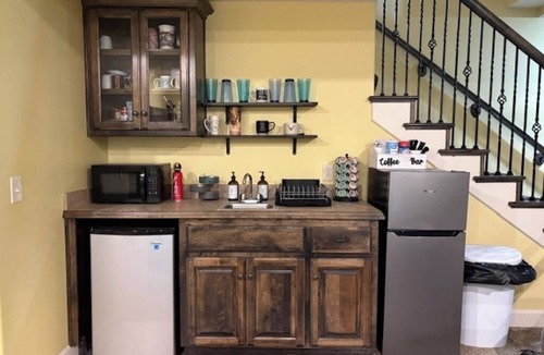 Kansas City House | Spacious KC Home Sleeps 7 4 Full Baths Free Parking 3,005 Sq Ft
