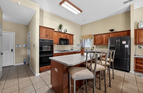 Lakes of Forest Hill House | Spacious Lakefront Home | Memphis Retreat