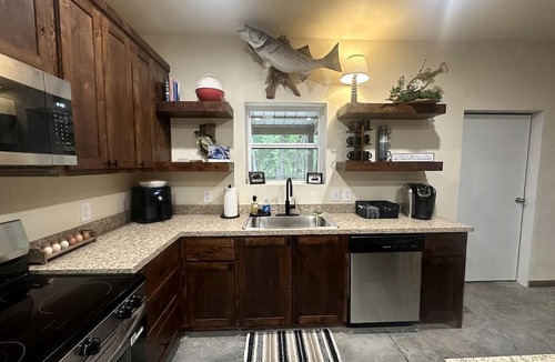 Sand Springs House | Spacious Lodge with Boat & Trailer Parking Near Keystone Lake | Sand Springs, Oklahoma