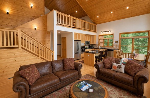 Columbine Lake Cabin | Spacious Lodge with Pond just 1 Mile to Purgatory Ski Resort