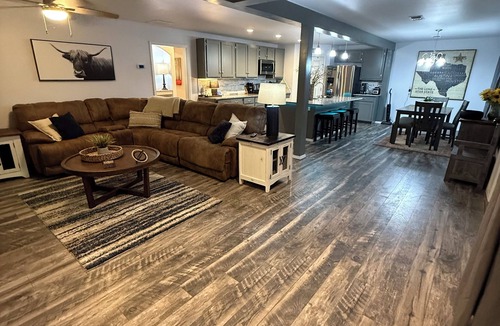 Lubbock House | Spacious Lubbock Stay Minutes to Tech & Hospitals