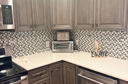 Irving House | Spacious luxury home in Irving- perfect for groups, families, and Texas getaways