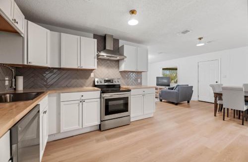 McKinney House | Spacious McKinney Bungalow - 4 Bedrooms