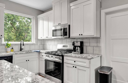 Tulsa House | Spacious New Construction with Dual Primary Suites
