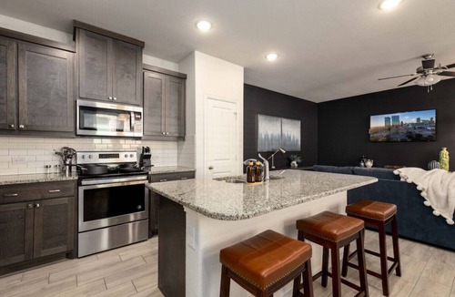 Fort Worth Cottage | Spacious Pet Friendly - 7 Miles to Eagle Mountain Lake