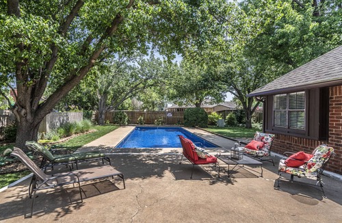 Edmond House | Spacious Retreat with Shaded Yard & Games