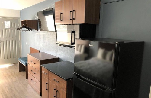 Arena District Hotel | Spacious Room w/Kitchenette, Flat-Screen TV, and Free Coffee – Home Comforts