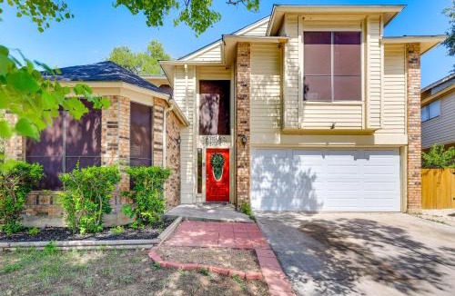 North San Antonio - SAT House | Spacious San Antonio Home: Google Fiber, Game Room