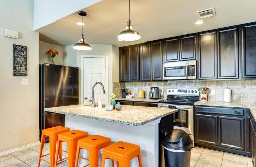 West San Antonio House | Spacious San Antonio Family Retreat Near SeaWorld!