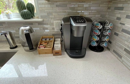 East Wenatchee House | Spacious & Serene Mountain View Getaway, Family Friendly, EV Car Charger!
