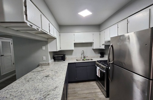 Biggs Field House | Spacious Townhome in El Paso East