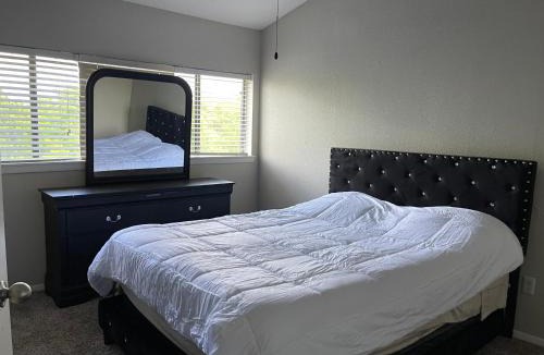Fort Worth Apartment | Spacious Unique 2br/2ba in Fort worth