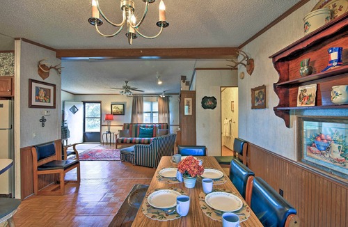 Utopia House | Spacious Utopia Family Home w/Hill Country Views
