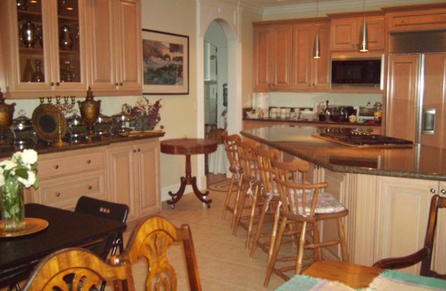 Bothell House | Spacious Villa Sleeps 18 6BR 3BA