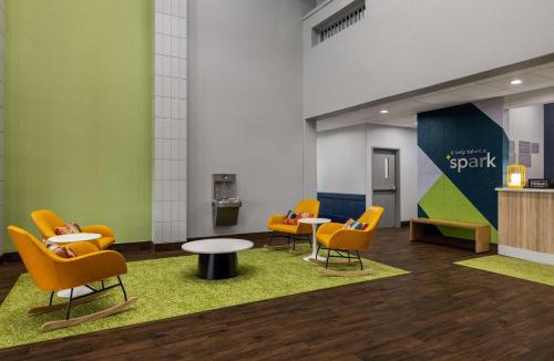 Nacogdoches Hotel | Spark by Hilton Nacogdoches
