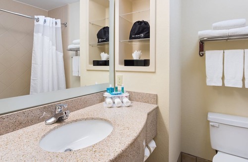 Pecos Hotel | Spark by Hilton Pecos