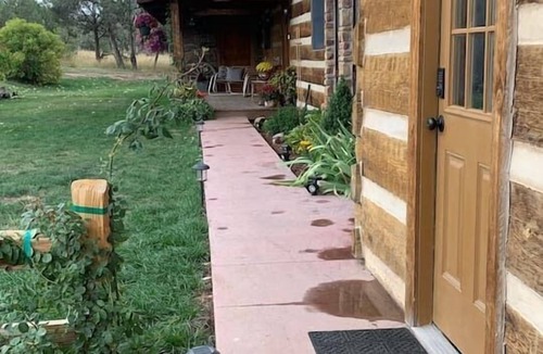 Ignacio House | Specials:Hottub|ChefsKitchen|Sleeps9:RusticRanch