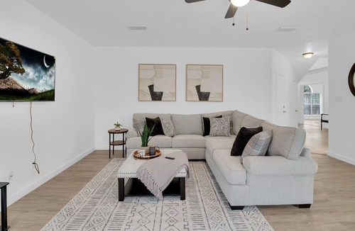 Stone Oak House | SPRING BREAK is around the courner. DON'T miss out these great prices. Book now!