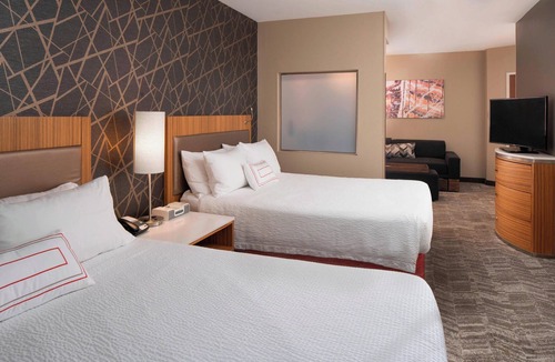 Bridgeton Hotel | SpringHill Suites by Marriott St. Louis Airport/Earth City