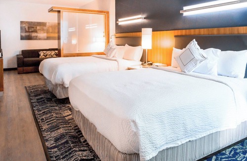 Baytown Hotel | SpringHill Suites Houston Baytown