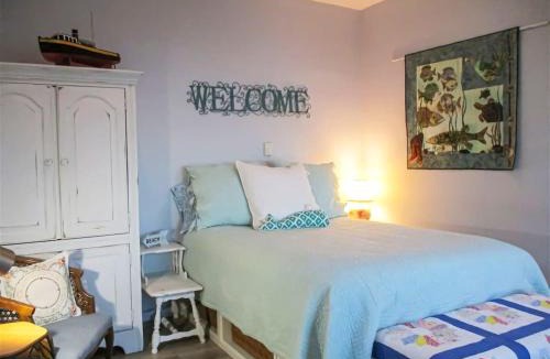 Sequim House | Sq Strait By The Sea