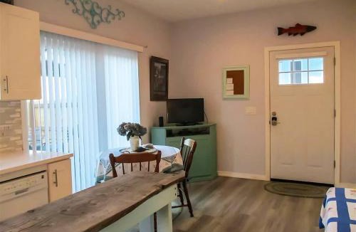 Sequim House | Sq Strait By The Sea