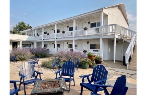 Cimarron Hotel | St James A2
