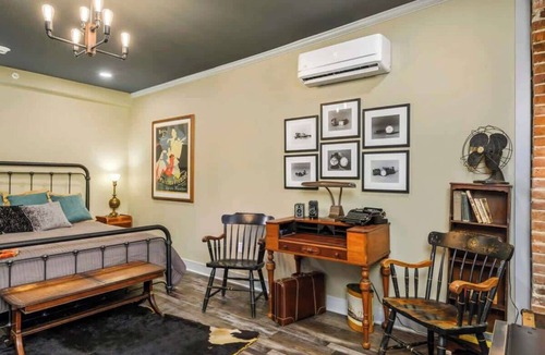 Parkville Apartment | Stay and Relax in the Heart of Parkville KingBed